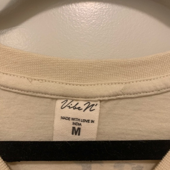 Cropped Tee - Picture 3 of 3